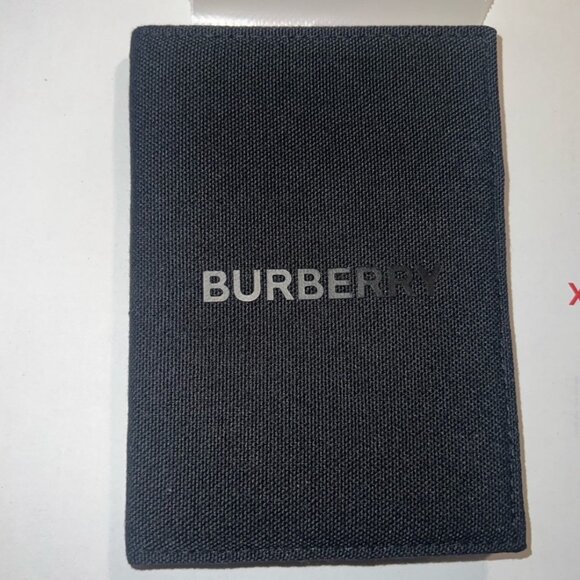 BURBERRY PASSPORT HOLDER - Picture 1 of 3
